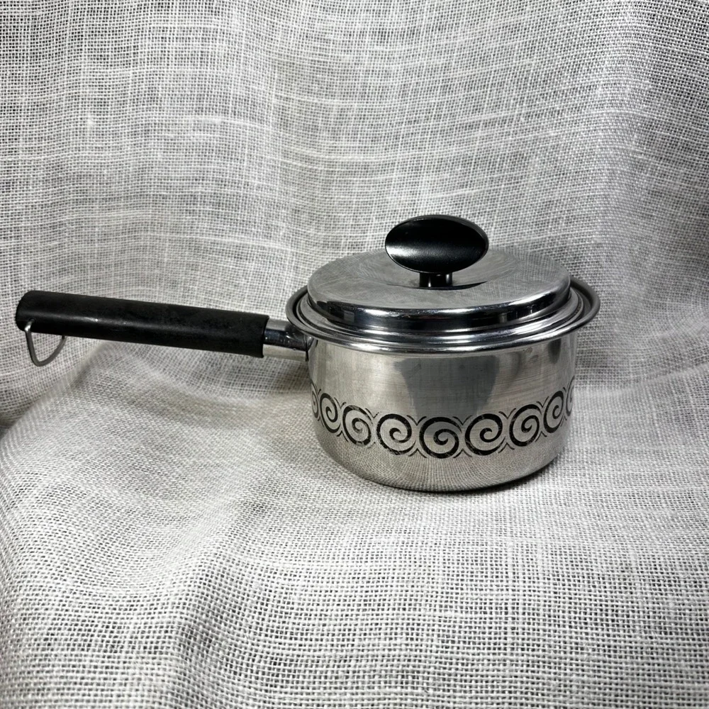 Vintage EKCO‎ 1.5 Qt Saucepan with Lid Black Scroll Stainless Steel MCM Retro